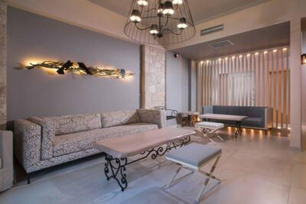 Neikos Mediterraneo Luxury Suites Chaniotis Extérieur photo