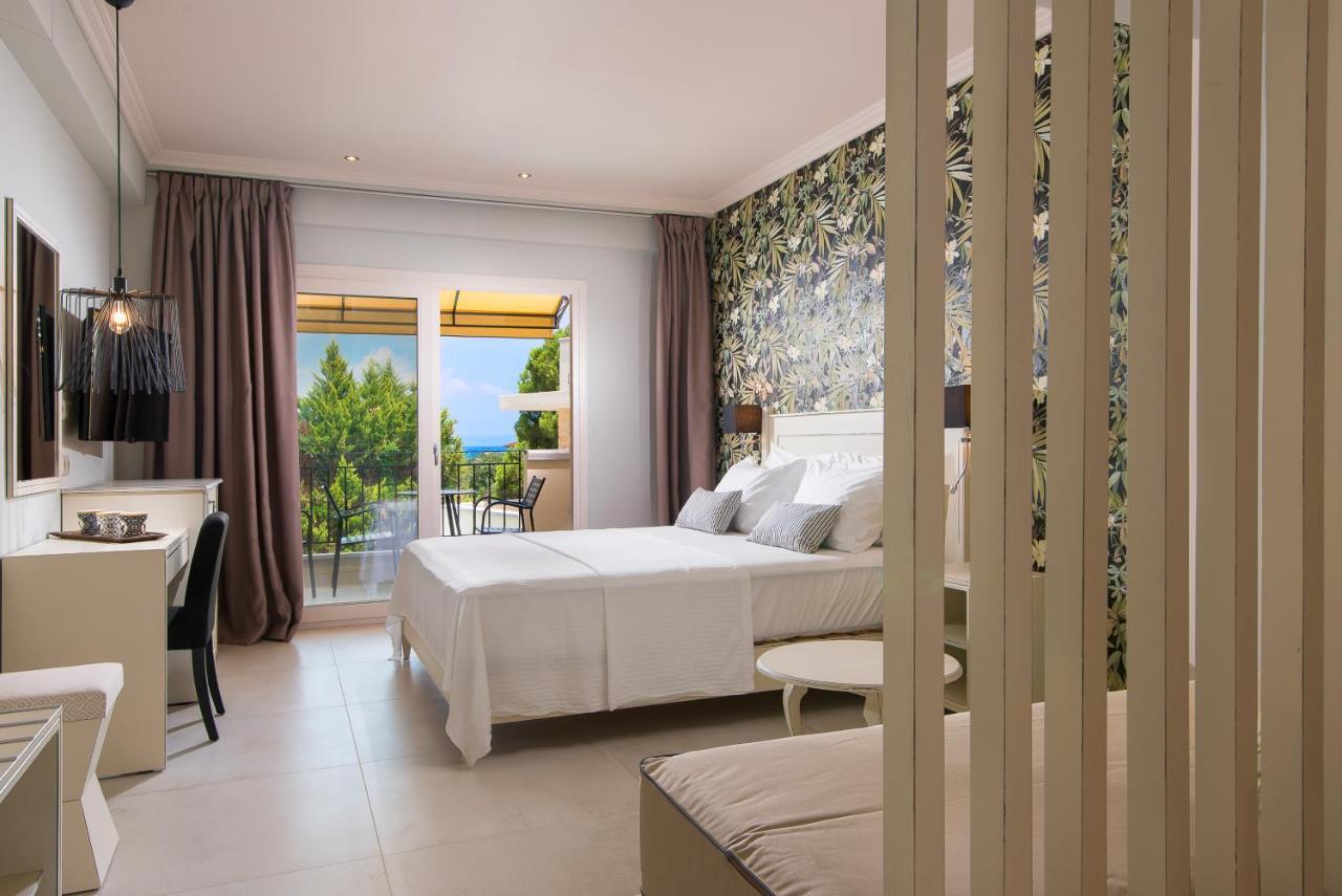 Neikos Mediterraneo Luxury Suites Chaniotis Extérieur photo