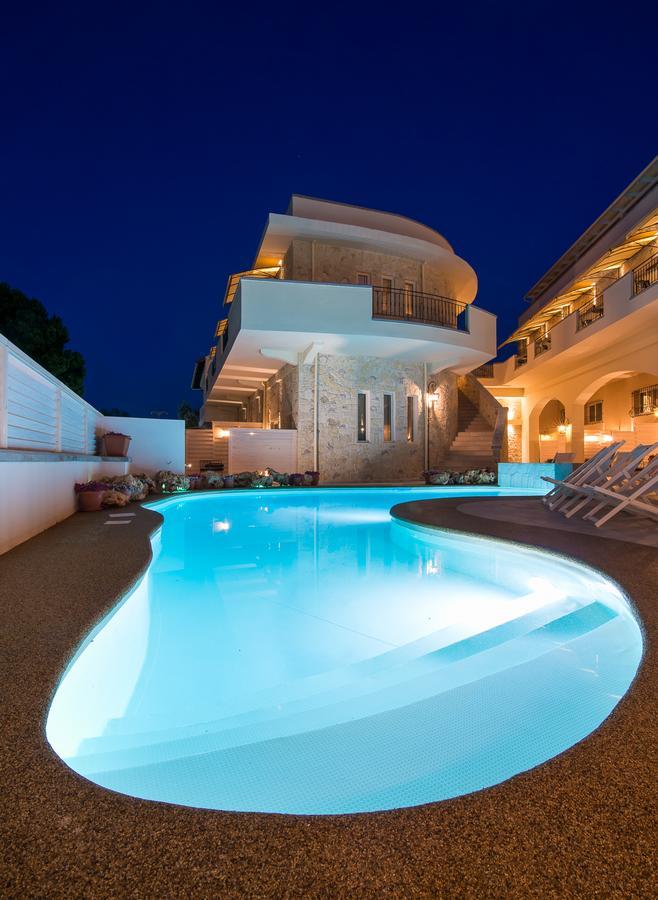 Neikos Mediterraneo Luxury Suites Chaniotis Extérieur photo