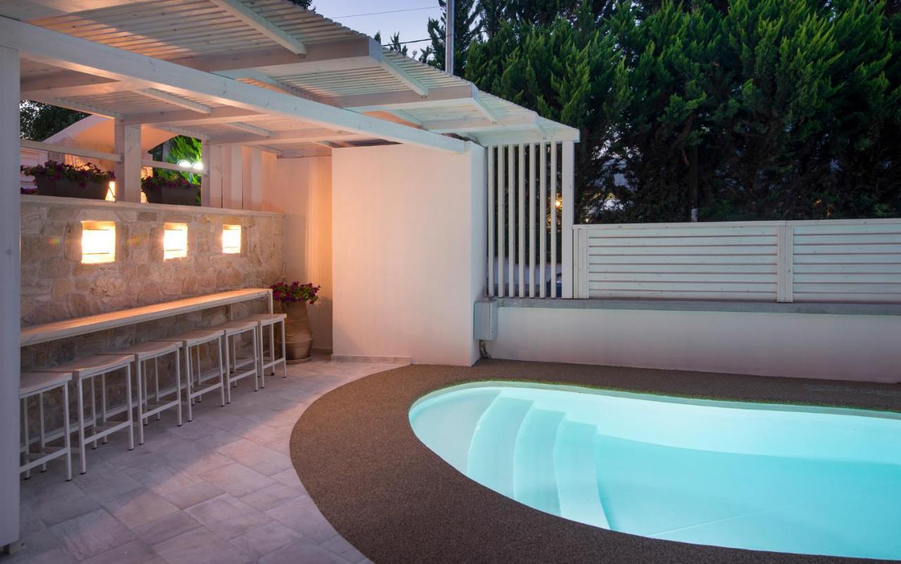 Neikos Mediterraneo Luxury Suites Chaniotis Extérieur photo