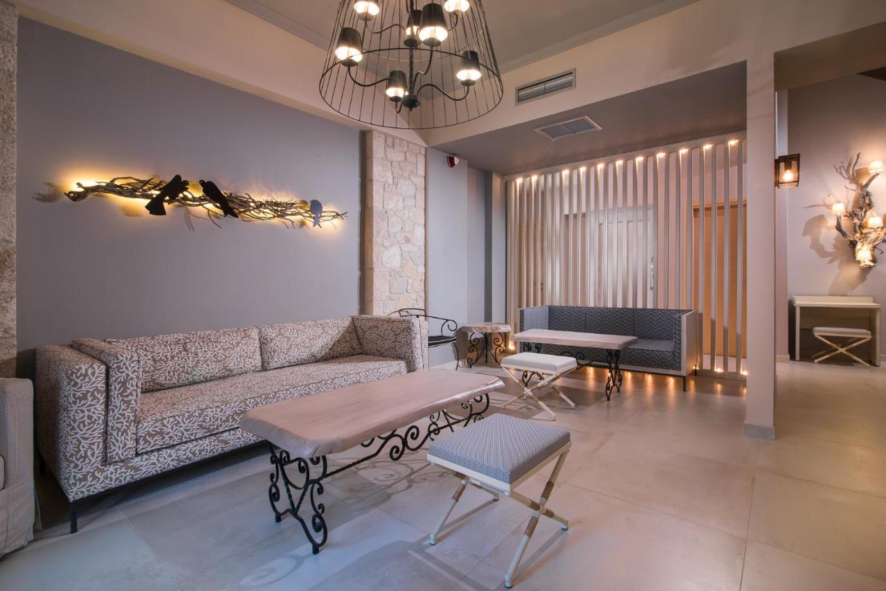 Neikos Mediterraneo Luxury Suites Chaniotis Extérieur photo