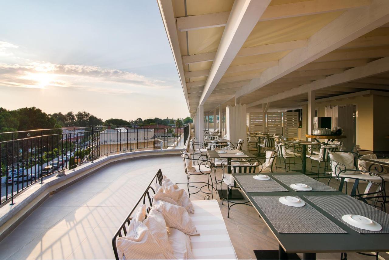 Neikos Mediterraneo Luxury Suites Chaniotis Extérieur photo